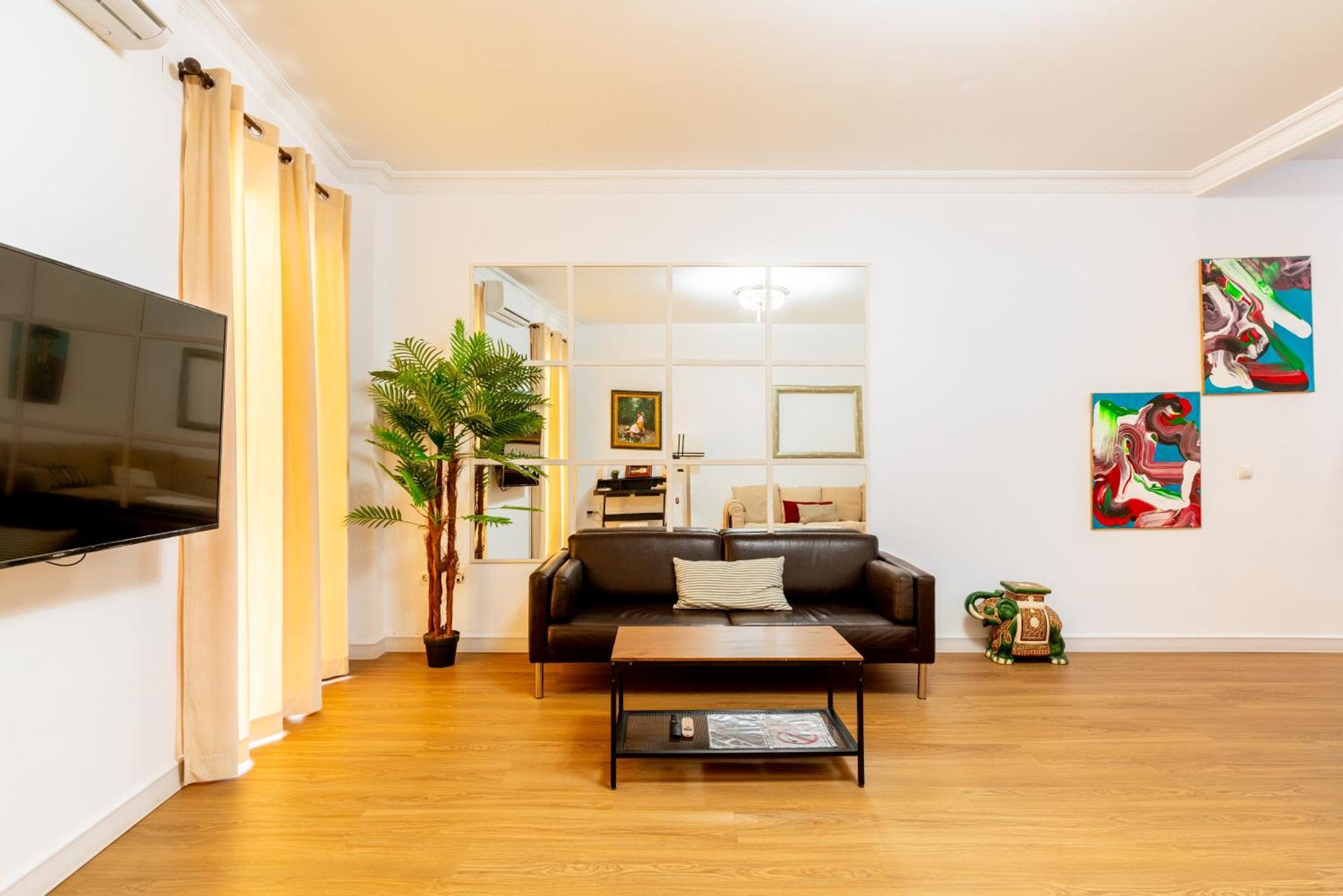 House Sevillana Parking Appartamento *