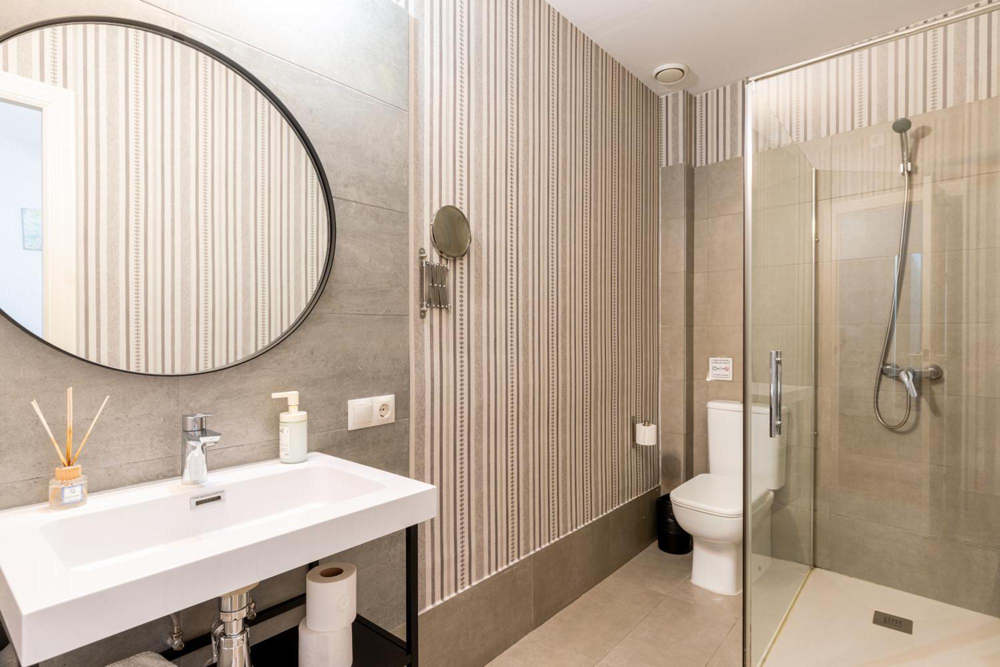 House Sevillana Parking Apartment Sevilla